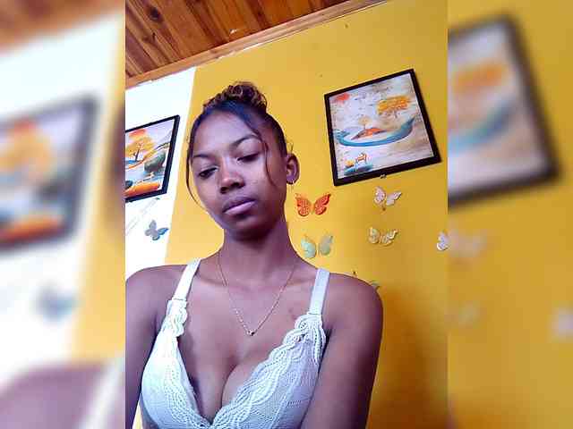 Sahsahsexy webcam