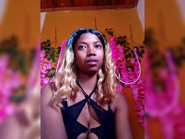 Sahsahsexy webcam