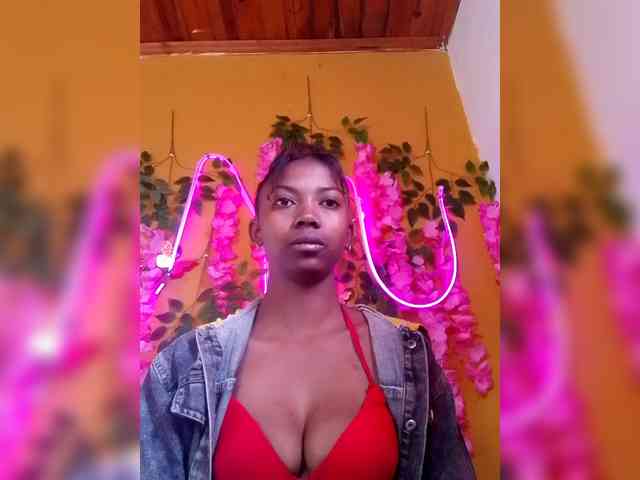 Sahsahsexy webcam