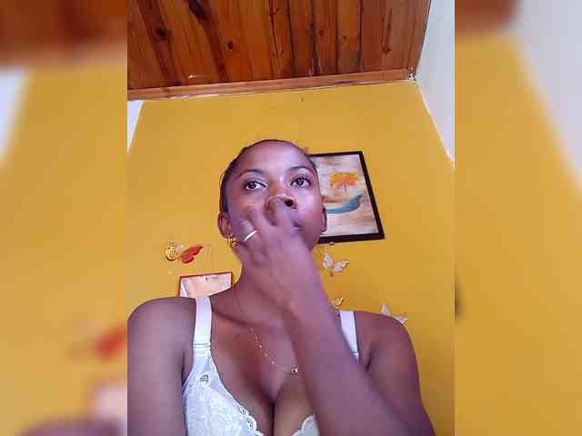 Sahsahsexy webcam