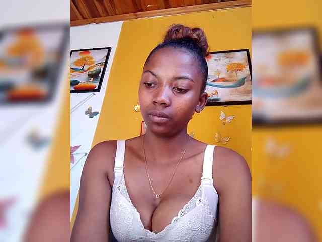 Sahsahsexy webcam