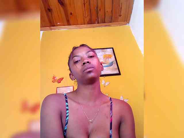 Sahsahsexy webcam