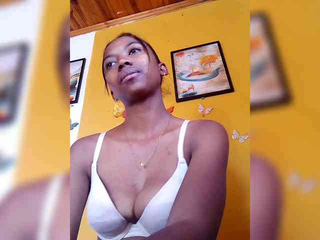Modèle: Sahsahsexy