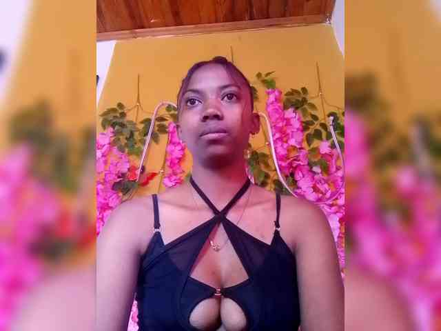 Sahsahsexy webcam