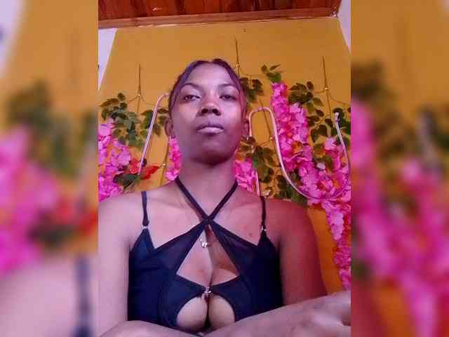 Sahsahsexy webcam