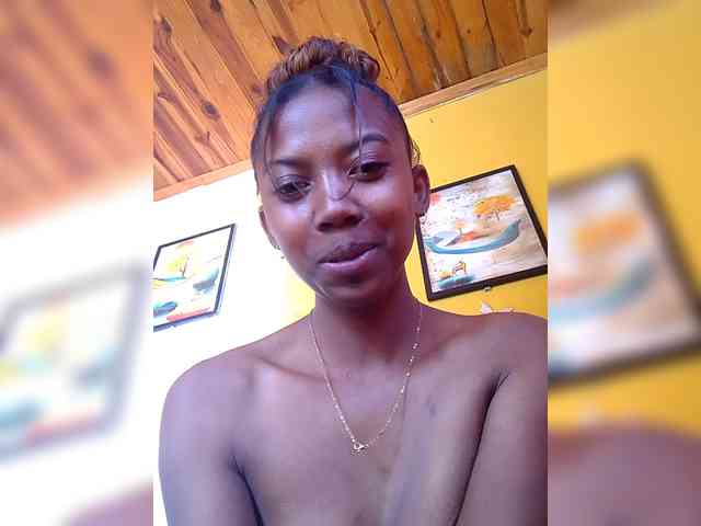 Sahsahsexy webcam