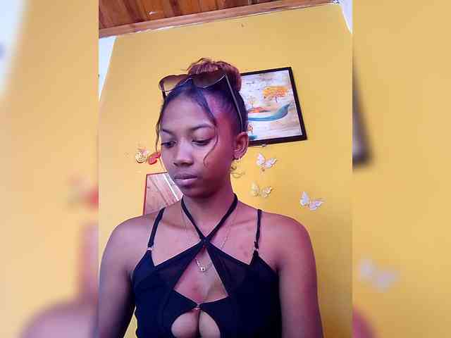 Sahsahsexy webcam
