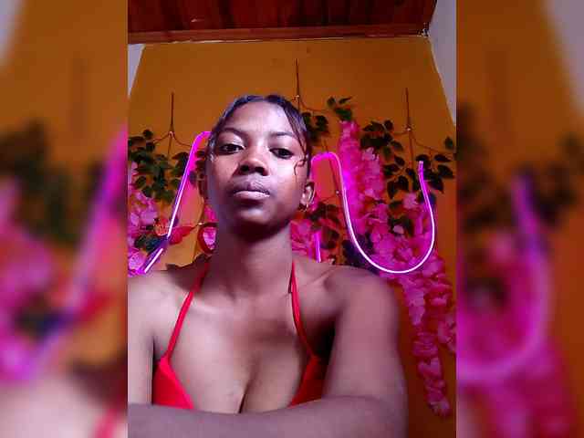 Sahsahsexy webcam