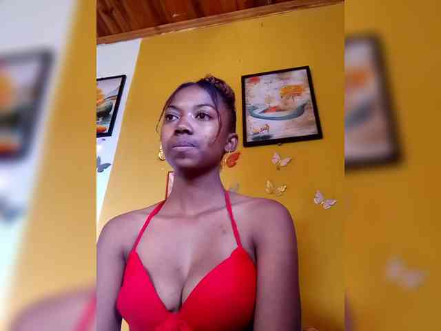 Modèle: Sahsahsexy