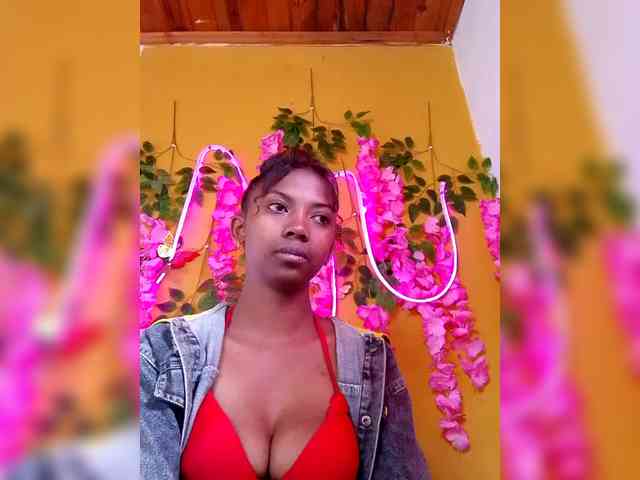 Sahsahsexy webcam