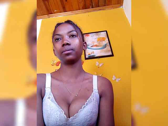 Sahsahsexy webcam