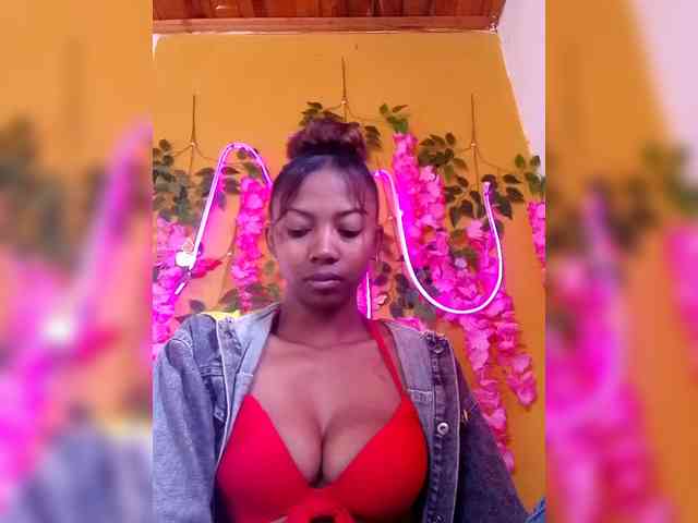 Sahsahsexy webcam