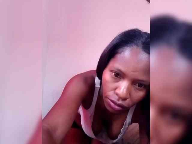 Sahsahsexy webcam