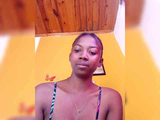 Sahsahsexy webcam