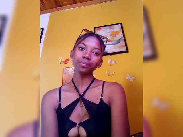 Sahsahsexy webcam