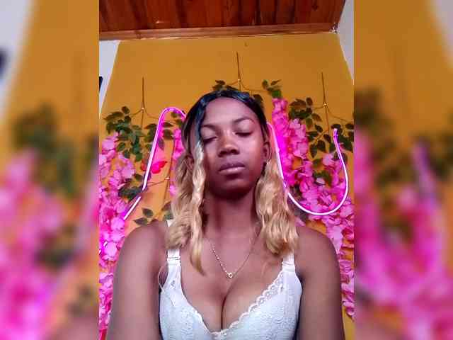 Sahsahsexy webcam