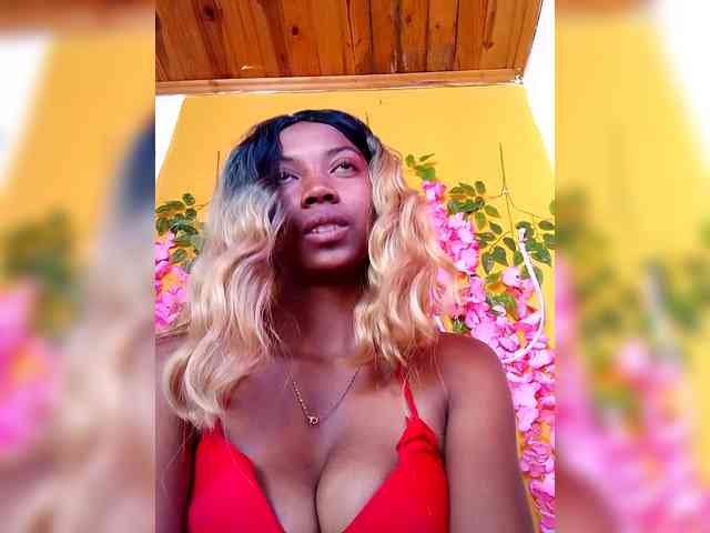 Sahsahsexy webcam