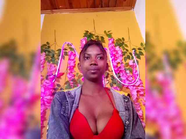 Sahsahsexy webcam