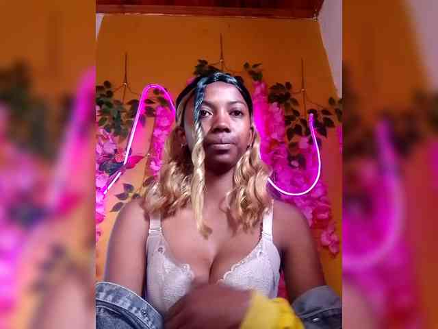 Sahsahsexy webcam