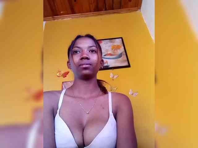 Sahsahsexy webcam