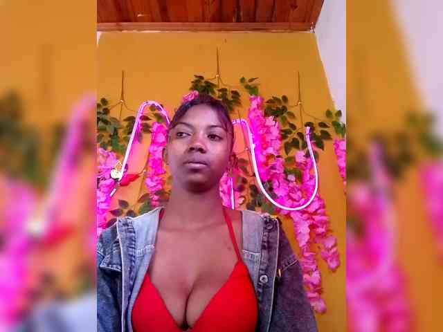 Sahsahsexy webcam