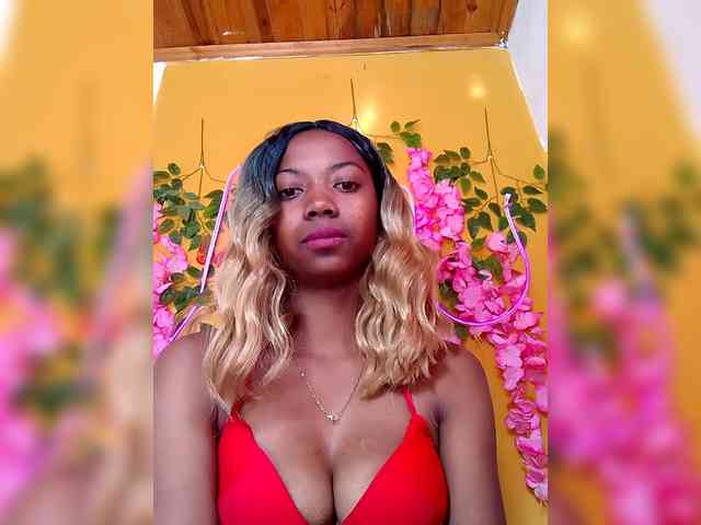Sahsahsexy webcam