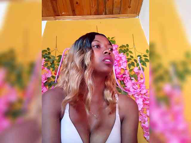 Sahsahsexy webcam