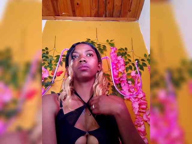 Sahsahsexy webcam