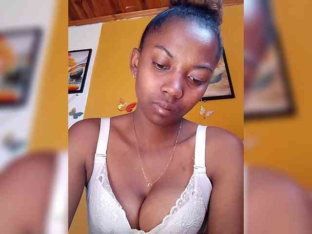 Sahsahsexy webcam