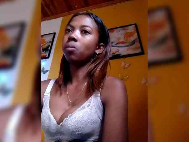 Sahsahsexy webcam