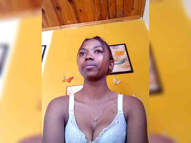 Sahsahsexy webcam