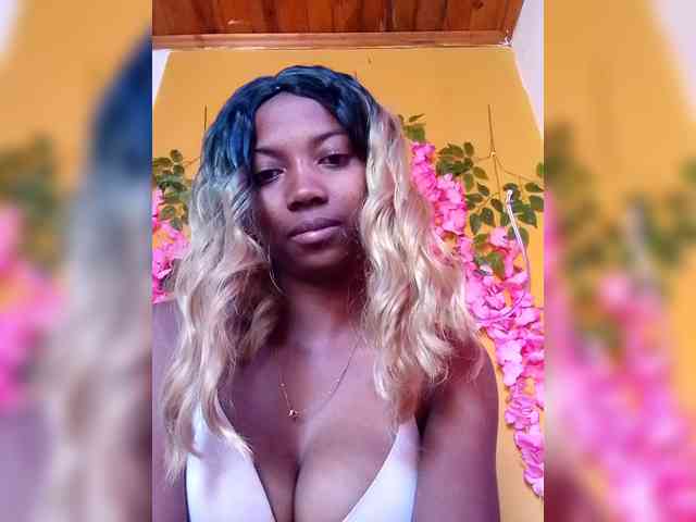 Sahsahsexy webcam