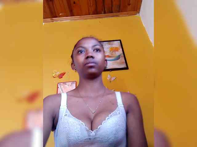 Sahsahsexy webcam