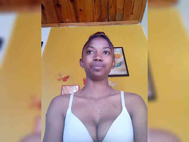 Sahsahsexy webcam