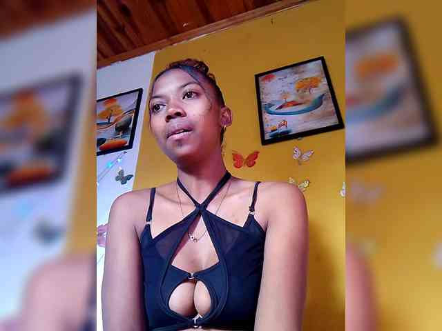 Sahsahsexy webcam