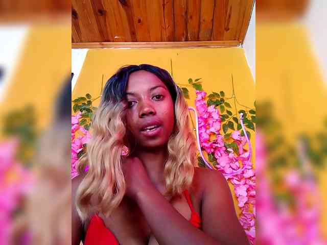 Sahsahsexy webcam