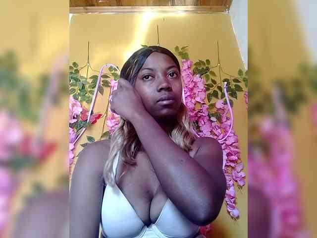 Sahsahsexy webcam