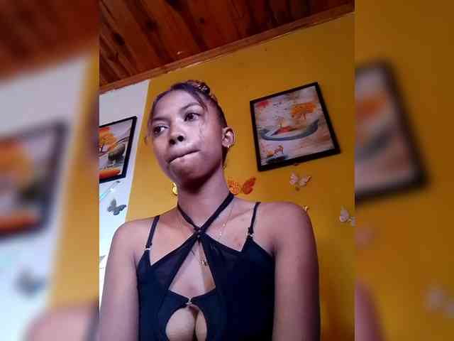 Sahsahsexy webcam