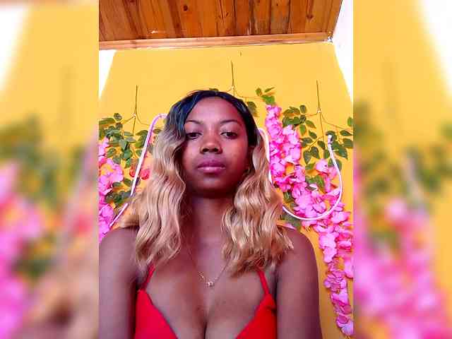Sahsahsexy webcam