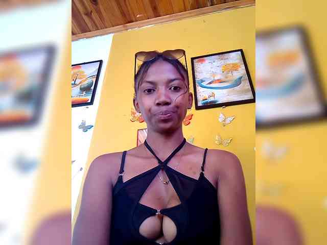 Sahsahsexy webcam