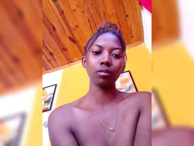 Sahsahsexy webcam