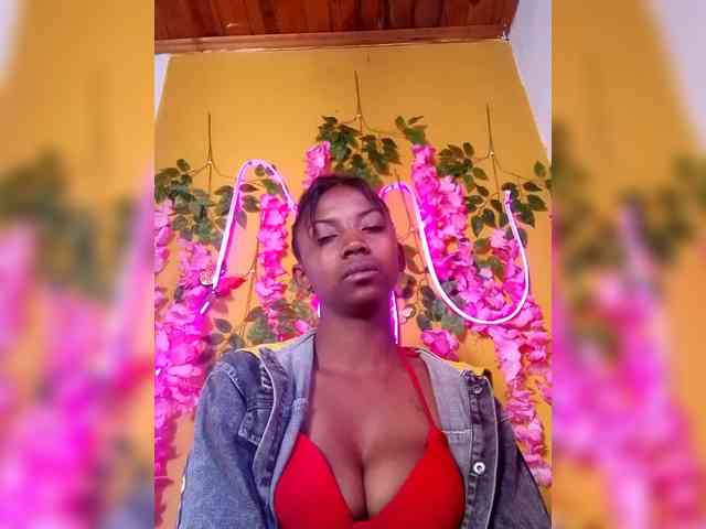 Sahsahsexy webcam