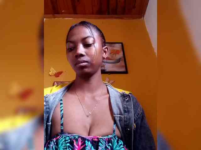 Sahsahsexy webcam