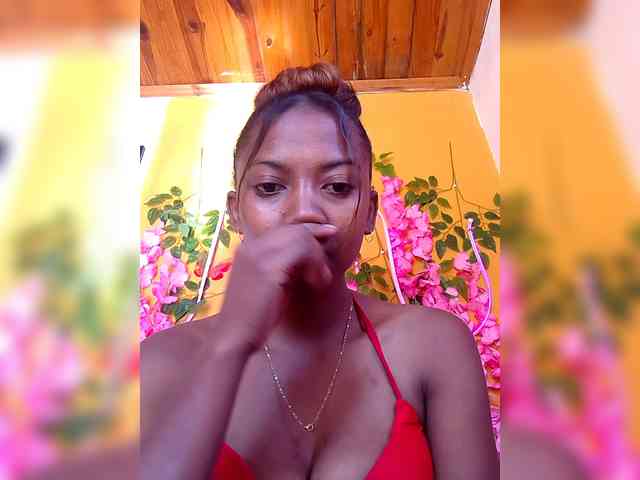 Sahsahsexy webcam