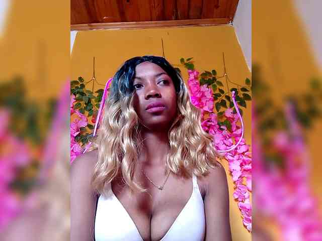 Sahsahsexy webcam