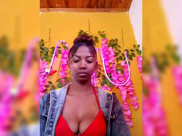 Sahsahsexy webcam
