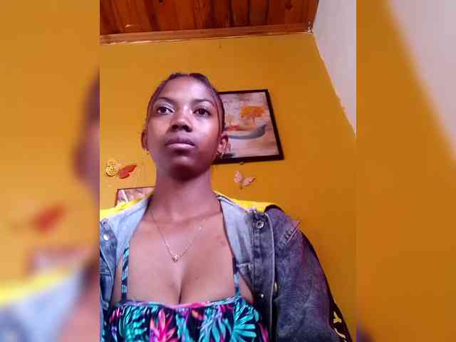 Sahsahsexy webcam