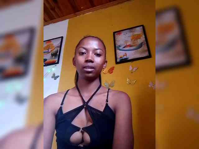 Modèle: Sahsahsexy