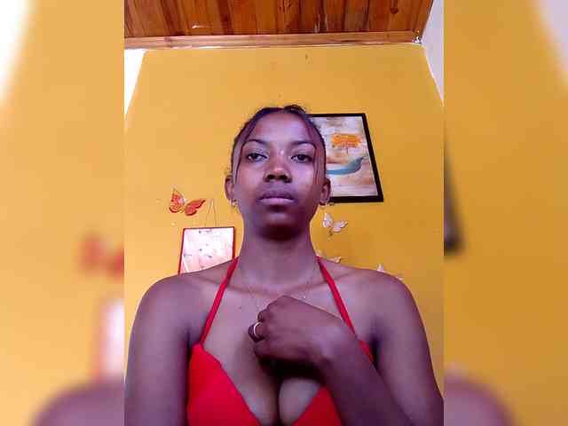 Sahsahsexy webcam