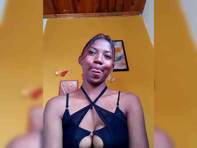 Sahsahsexy webcam